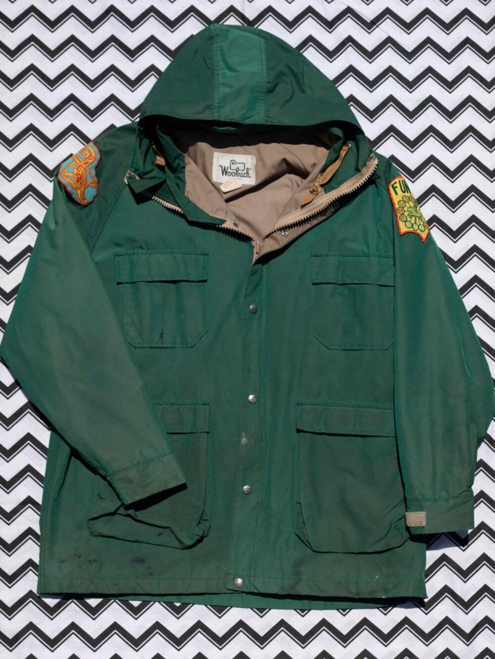 -XL- 1980s WOOLRICH Funtown Jacket | Vintage Hooded Zip-Up Patched Raincoat
